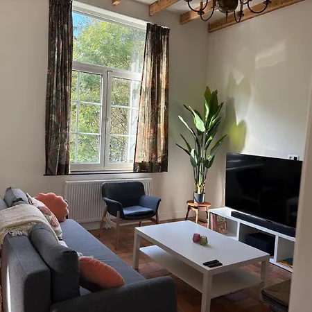 アパート Froidvau ディナン