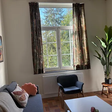 アパート Froidvau ディナン